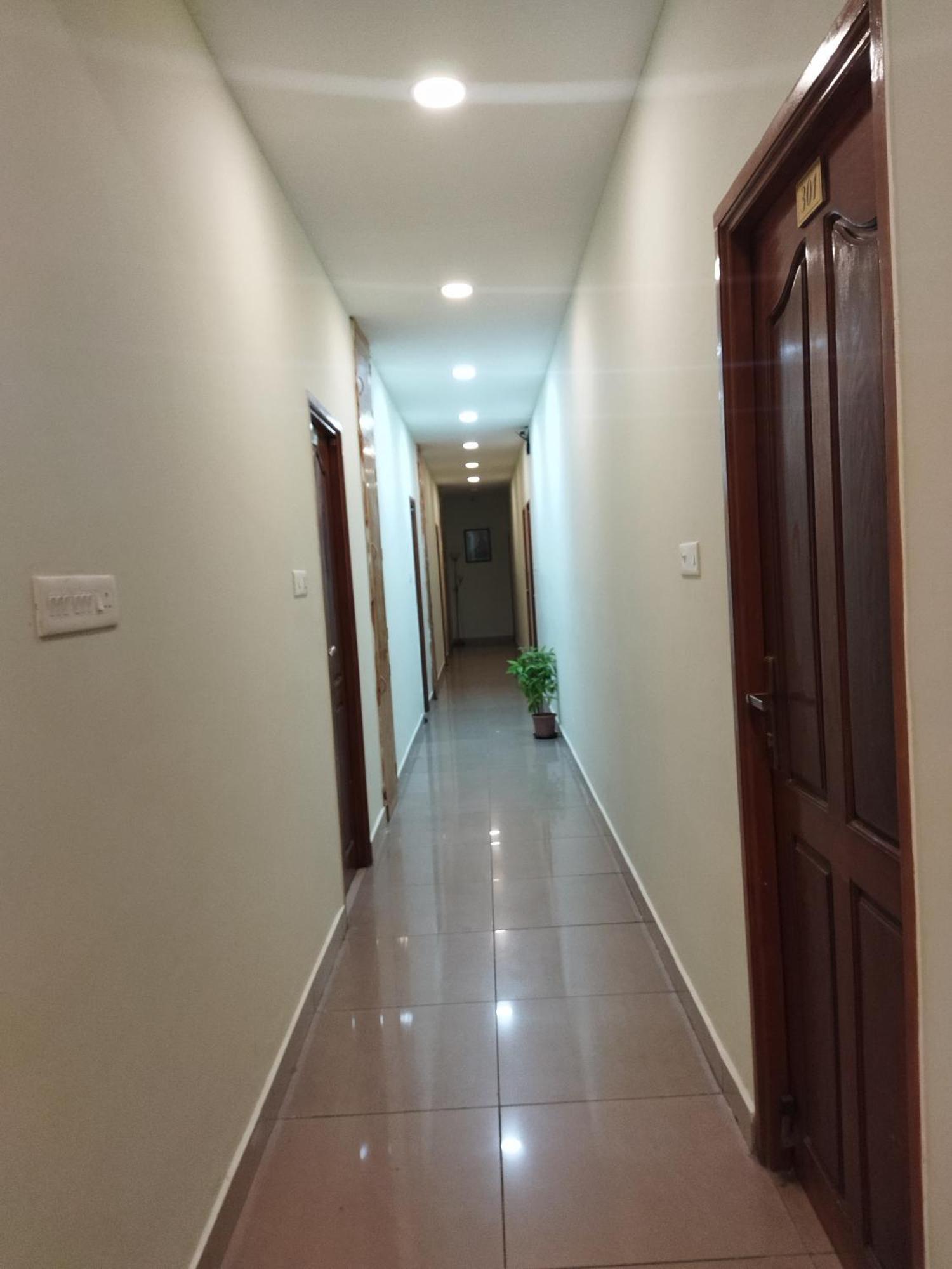 Chaplin Hotel ปอนดิเชอรี ภายนอก รูปภาพ