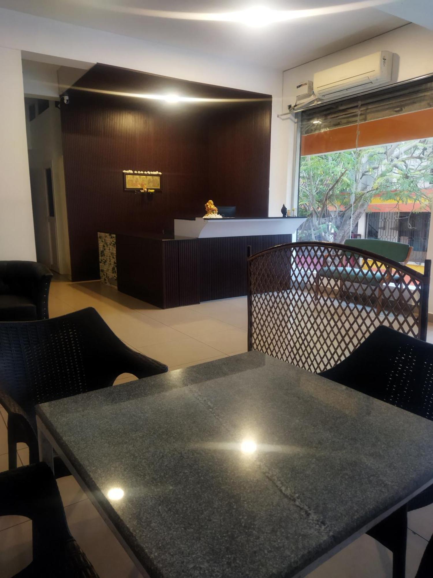 Chaplin Hotel ปอนดิเชอรี ภายนอก รูปภาพ