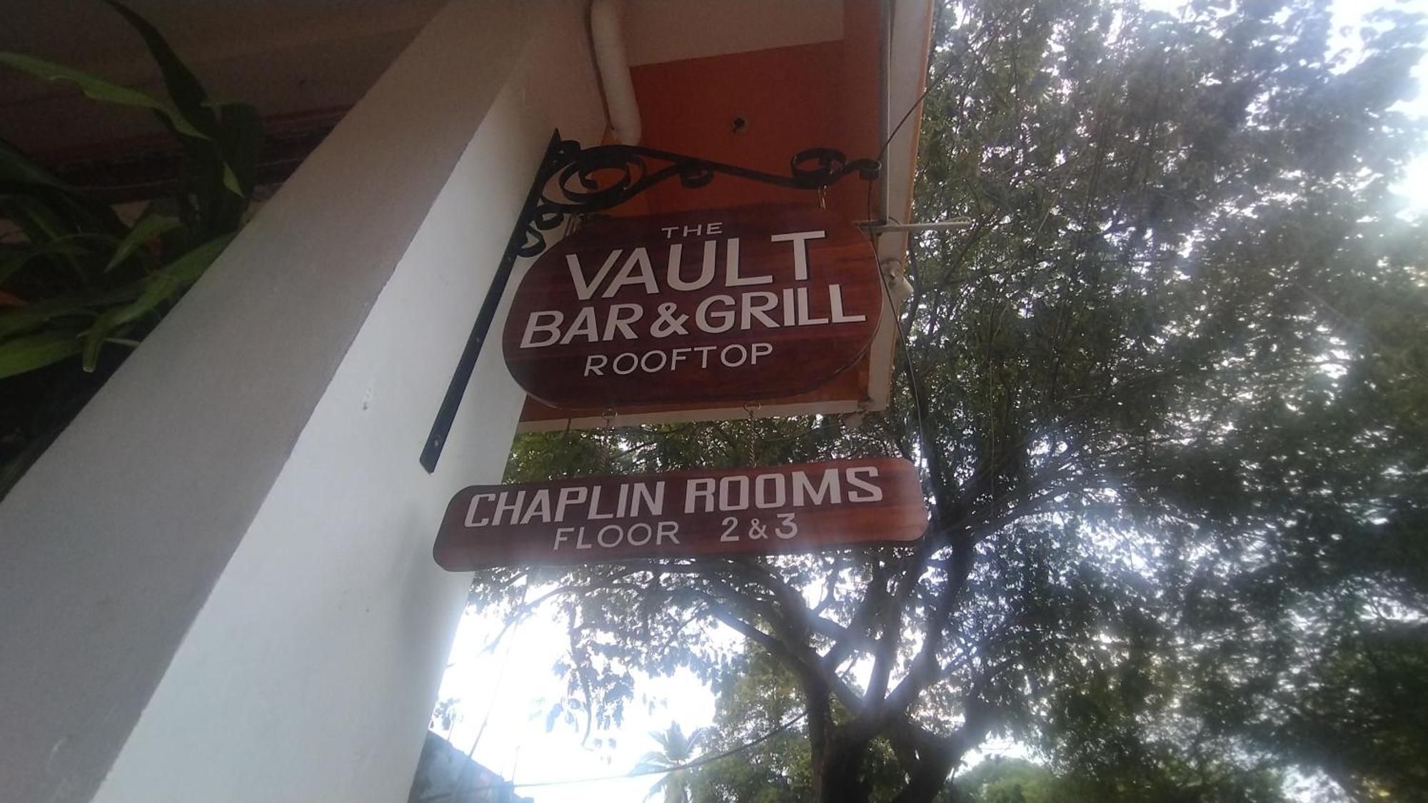 Chaplin Hotel ปอนดิเชอรี ภายนอก รูปภาพ